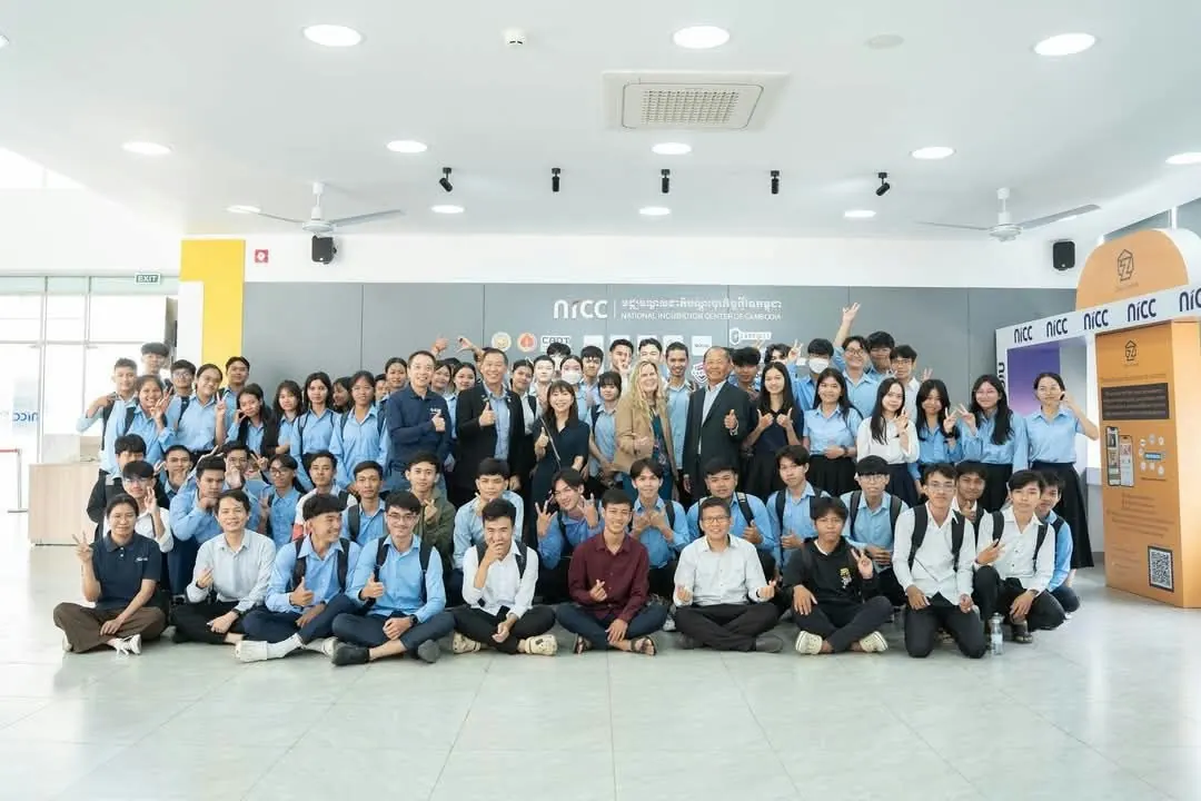 IEEE Cambodia Landmark Community Gathering group photo at NICC, Phnom Penh